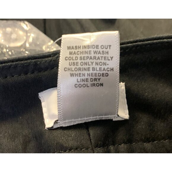 Cache Womens Black Shorts Size 12 Bermuda Stretch Classic NWOT New - Picture 10 of 11